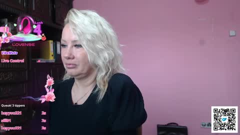 candy_hellenx online show from 04-14-26, 05:46