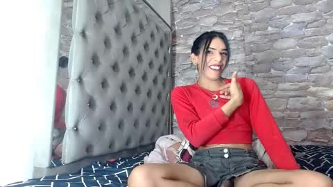 candy_hot_trans online show from 09-17-25, 06:53