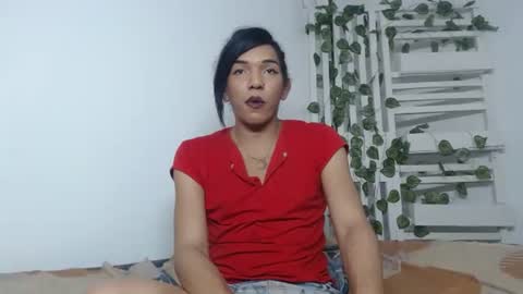 candy_hot_trans online show from 04-11-26, 09:52
