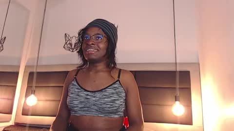 Snapshot of candy_lovee6 chatting on 10-15-25, 09:26 CANDY LOVE DANNA online show from 10-15-25, 09:26