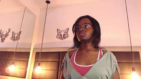 Snapshot of candy_lovee6 chatting on 10-17-25, 09:06 CANDY LOVE DANNA online show from 10-17-25, 09:06