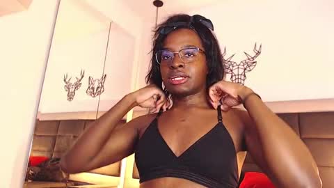 Snapshot of candy_lovee6 chatting on 10-25-25, 11:43 CANDY LOVE DANNA online show from 10-25-25, 11:43