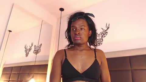 Snapshot of candy_lovee6 chatting on 10-26-25, 07:31 CANDY LOVE DANNA online show from 10-26-25, 07:31