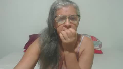 candy online show from 02-09-25, 11:04