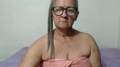 candy online show from 09-22-25, 12:56