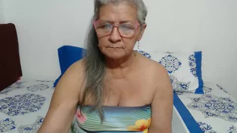 candy online show from 05-07-26, 11:32
