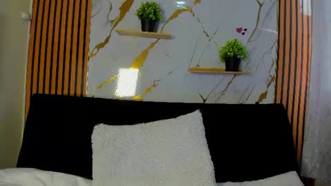 Snapshot of candy_queens__ chatting on 06-09-26, 07:47 Candy online show from 06-09-26, 07:47