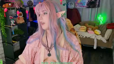 Mary online show from 07-24-26, 01:36