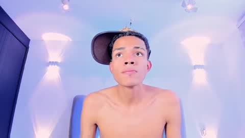  and MarilynHot online show from 10-07-25, 08:39