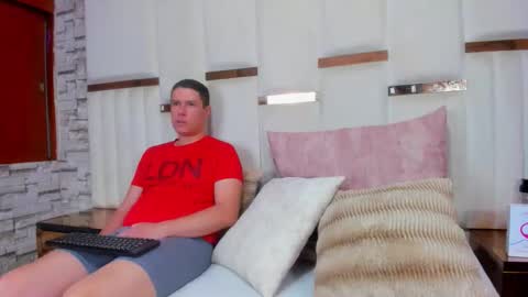 candyandsteven online show from 01-11-26, 03:22