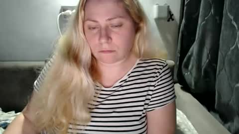 Laura online show from 01-30-25, 10:19