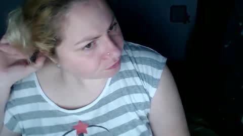 Laura online show from 02-03-25, 06:24