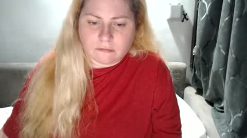 Laura online show from 02-10-25, 07:49