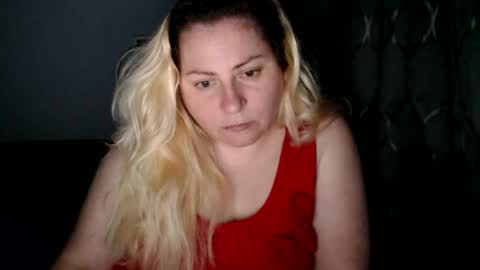 Laura online show from 09-12-25, 03:34