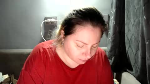 Laura online show from 10-20-25, 05:02