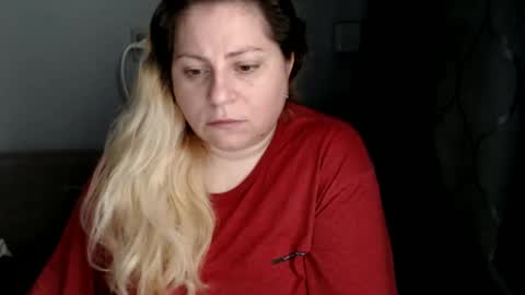 Laura online show from 10-22-25, 06:24