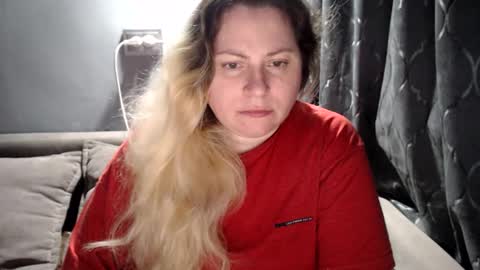 Laura online show from 03-08-26, 07:39