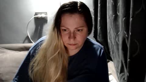 Laura online show from 04-30-26, 06:36
