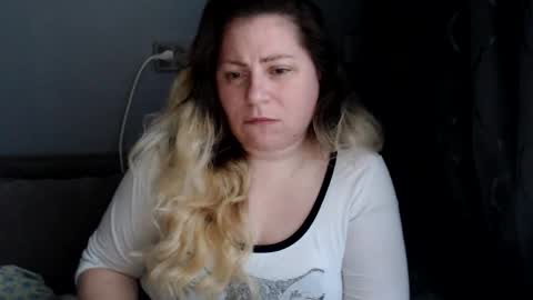 Laura online show from 05-24-26, 07:24