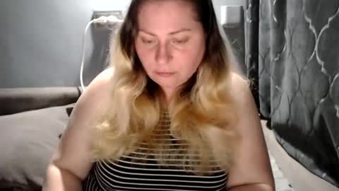 Laura online show from 06-11-26, 09:57