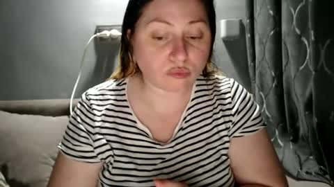 Laura online show from 06-19-26, 07:39
