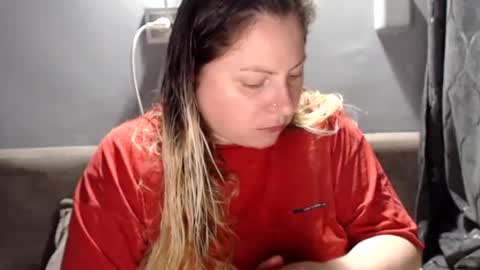 Snapshot of candycream74 chatting on 07-18-26, 08:23 Laura online show from 07-18-26, 08:23