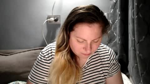Snapshot of candycream74 chatting on 07-24-26, 07:34 Laura online show from 07-24-26, 07:34