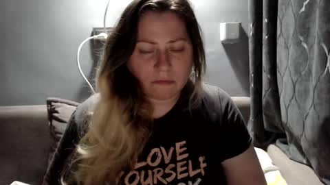 Snapshot of candycream74 chatting on 07-28-26, 07:39 Laura online show from 07-28-26, 07:39