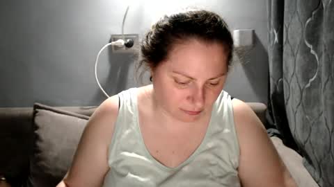 Snapshot of candycream74 chatting on 08-04-26, 07:38 Laura online show from 08-04-26, 07:38