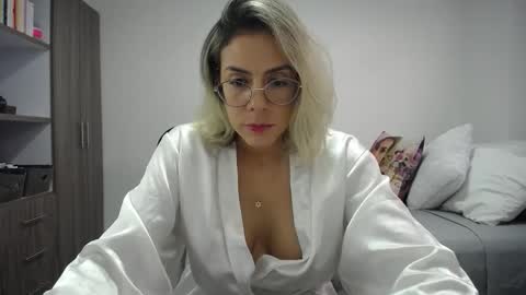 Candy Dowson online show from 05-07-26, 08:58