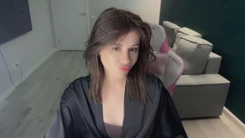 You can call me HH online show from 05-19-26, 05:52