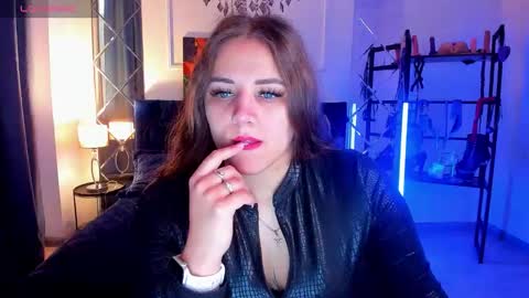 Sofia online show from 09-15-25, 12:32