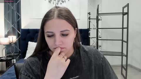 Sofia online show from 03-13-26, 03:35