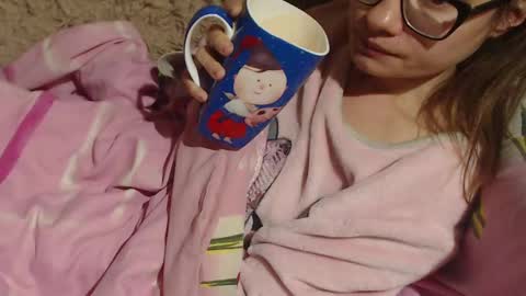 say meow and send tips  online show from 12-03-24, 12:35