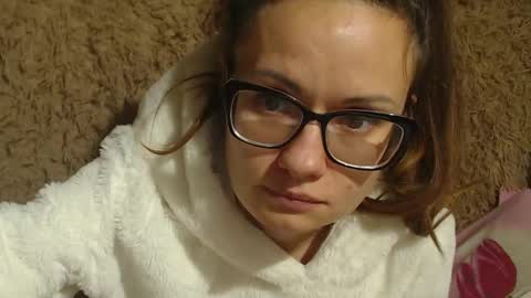 say meow and send tips  online show from 12-25-24, 06:30