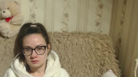 say meow and send tips  online show from 02-16-25, 11:16