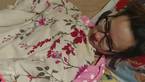 say meow and send tip  online show from 03-10-25, 01:45