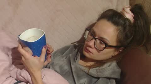 say meow and send tip  online show from 11-07-25, 09:48