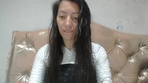 Snapshot of candymilfff chatting on 02-19-25, 12:22 candymilfff online show from 02-19-25, 12:22
