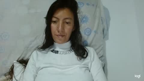 Snapshot of candymilfff chatting on 09-21-25, 02:13 candymilfff online show from 09-21-25, 02:13