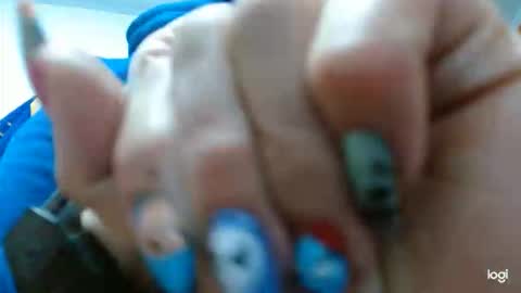 Snapshot of candymilfff chatting on 10-17-25, 03:53 candymilfff online show from 10-17-25, 03:53