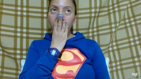 Snapshot of candymilfff chatting on 10-28-25, 03:10 candymilfff online show from 10-28-25, 03:10