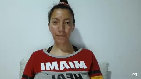 Snapshot of candymilfff chatting on 11-08-25, 09:35 candymilfff online show from 11-08-25, 09:35