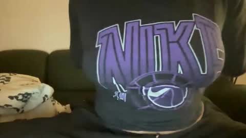 Candy   online show from 11-11-25, 09:59