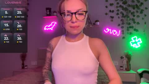 Candy online show from 05-26-26, 07:26