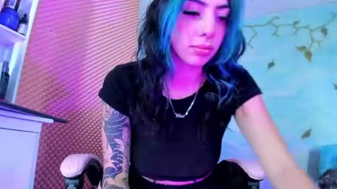 Snapshot of candyrisex chatting on 06-16-26, 05:21 candyrisex online show from 06-16-26, 05:21
