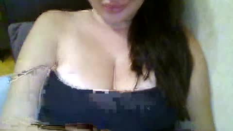 Snapshot of candyxdiamond chatting on 08-08-26, 06:10 CandyXDiamond online show from 08-08-26, 06:10