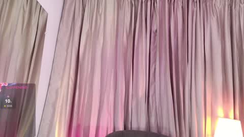 Snapshot of candyy_bella chatting on 05-11-26, 04:04 Isabella online show from 05-11-26, 04:04