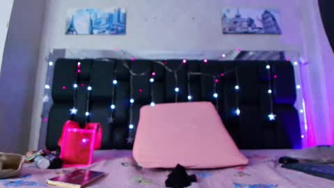Snapshot of canela_osadaa_ chatting on 03-10-25, 11:53 Aura online show from 03-10-25, 11:53