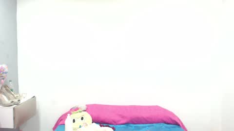 Canela online show from 12-21-24, 05:40